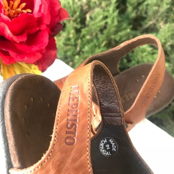 Women's Mephisto Open Toe Brown Leather Buckle - Picture 8 of 8